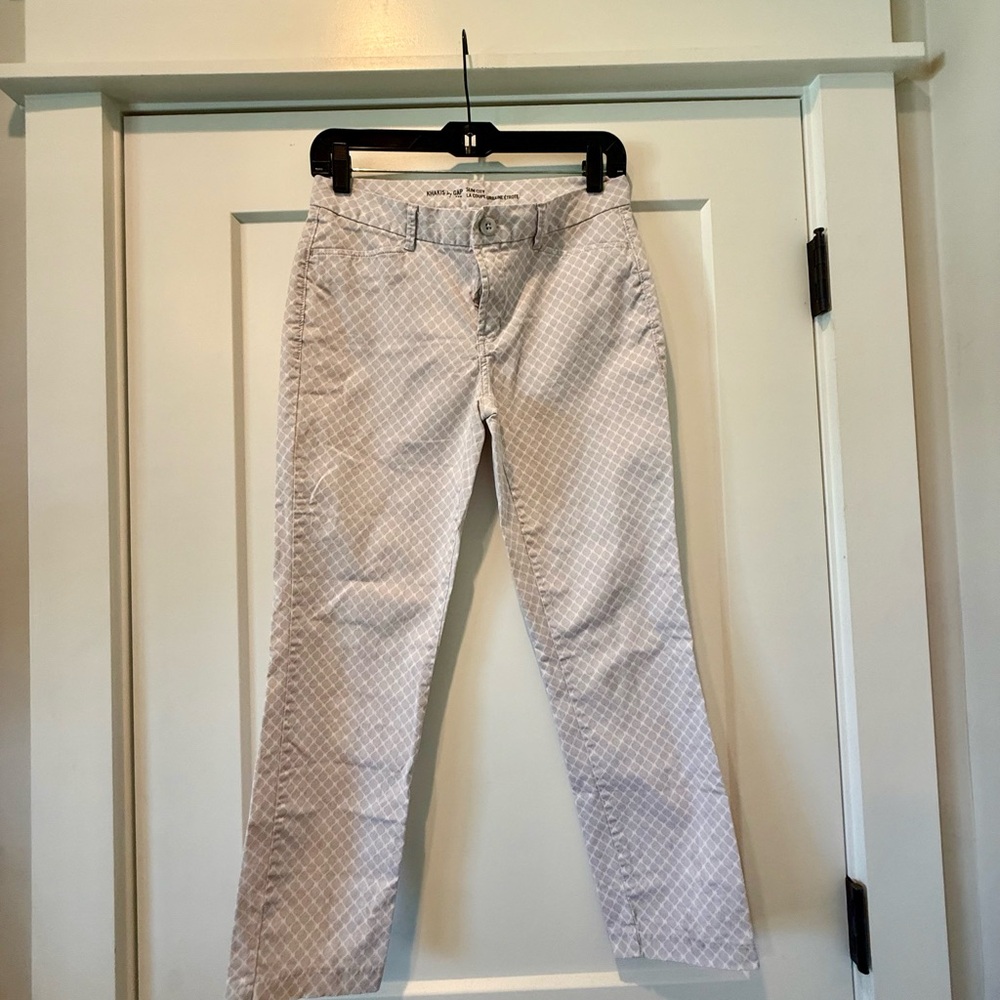 GAP Gray Cropped Pants